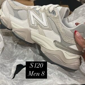 New Balance Men's Sneakers - White and Gray